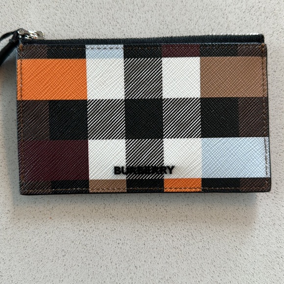 Burberry Colourblock Wallet - Never Used - Picture 4 of 5